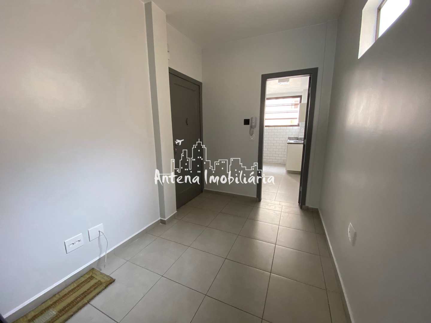 Apartamento para alugar com 1 quarto, 55m² - Foto 8