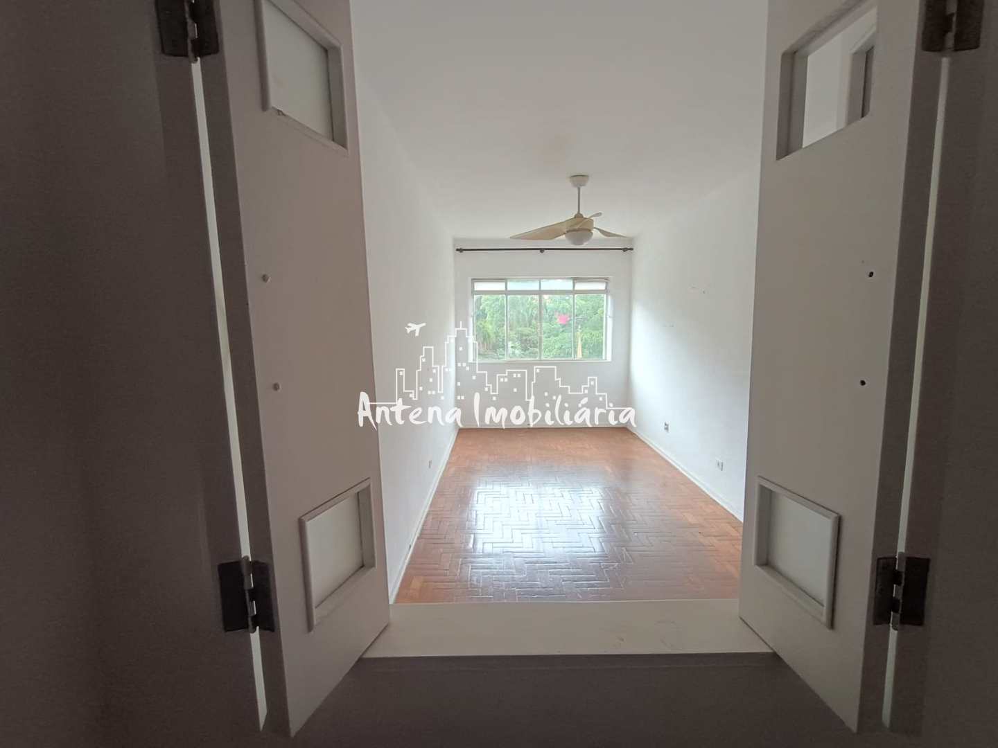 Apartamento à venda com 2 quartos, 64m² - Foto 10