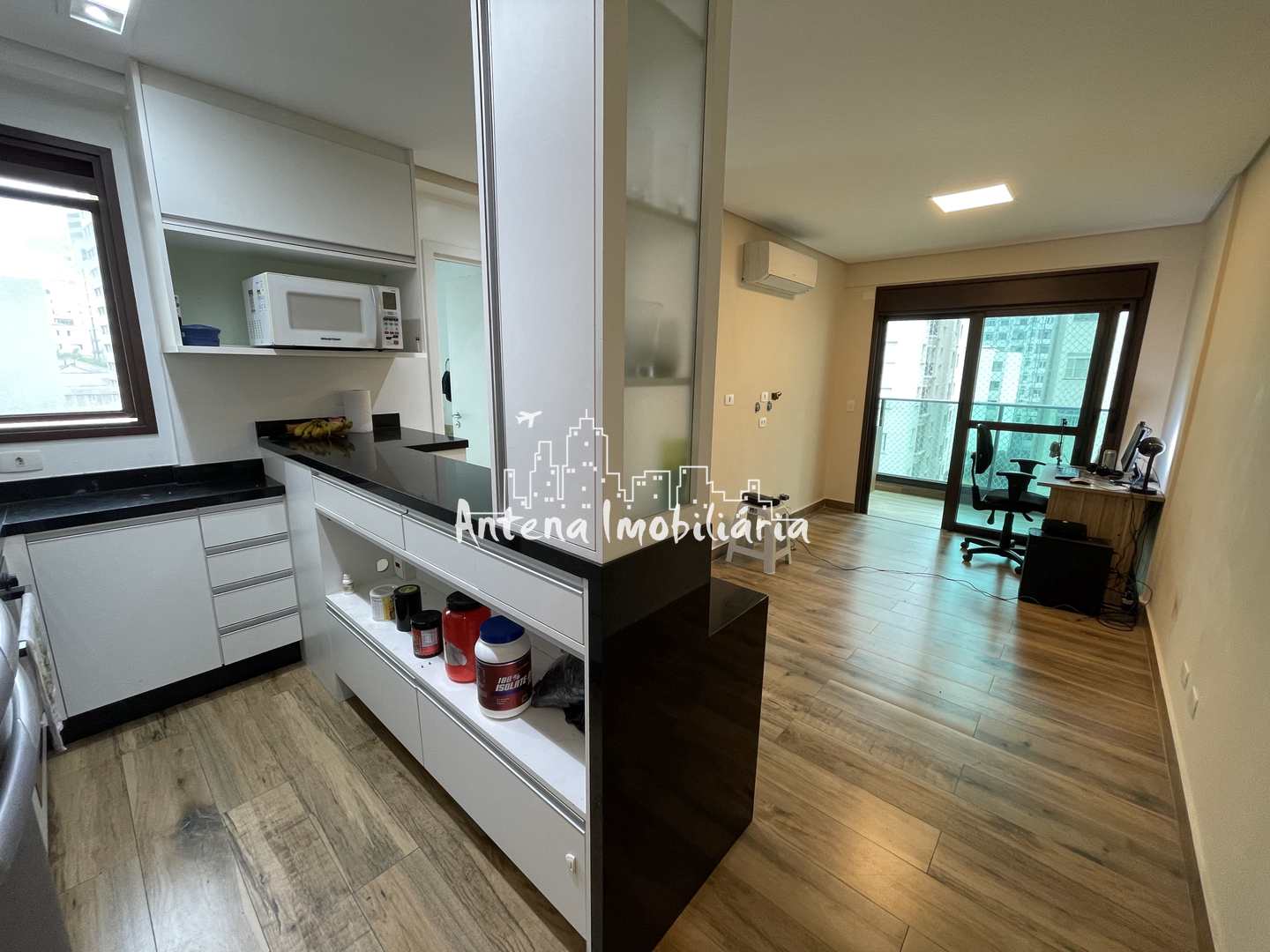 Apartamento para alugar com 1 quarto, 42m² - Foto 2