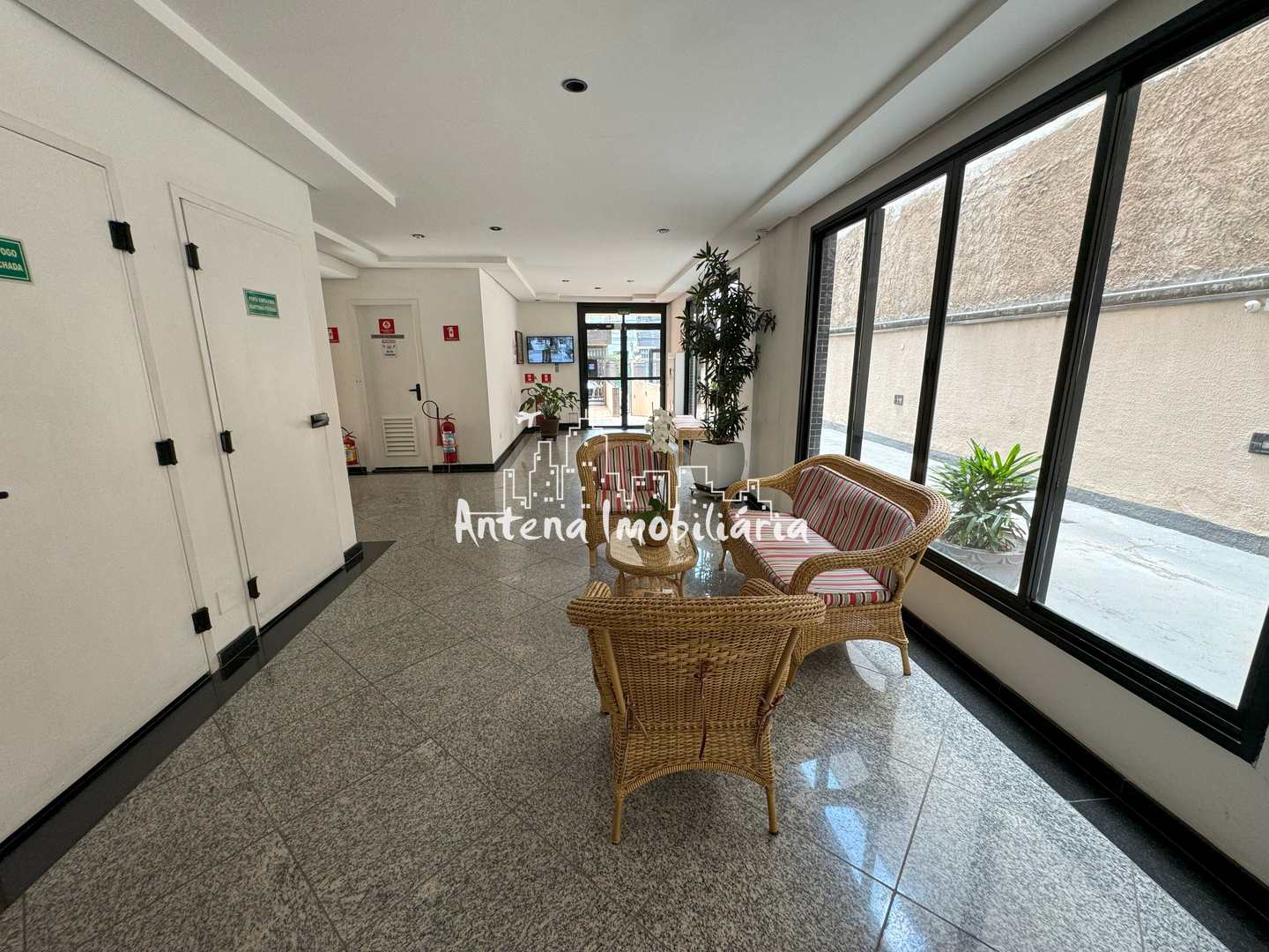 Apartamento à venda com 2 quartos, 58m² - Foto 14