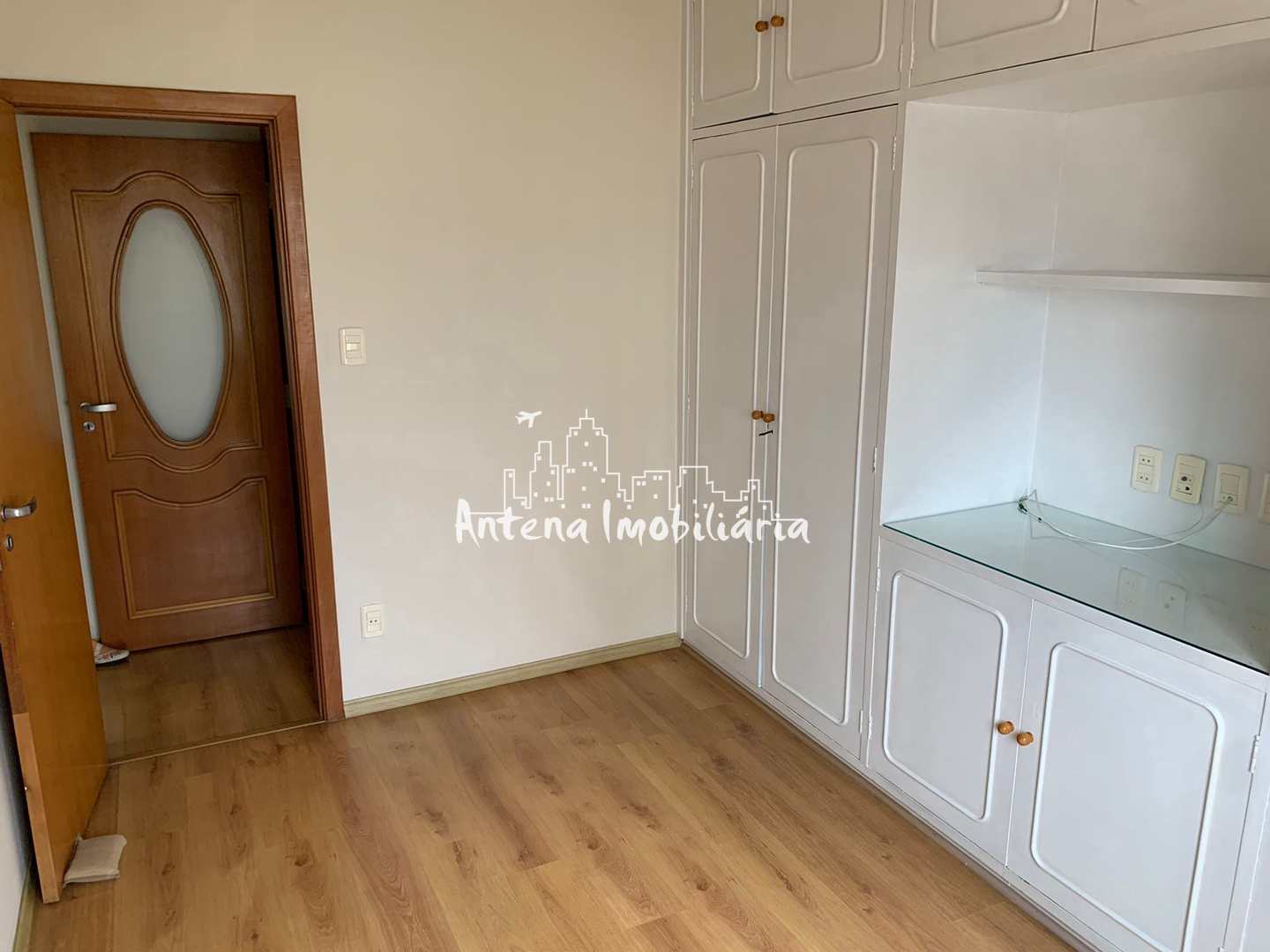 Apartamento à venda com 2 quartos, 105m² - Foto 8