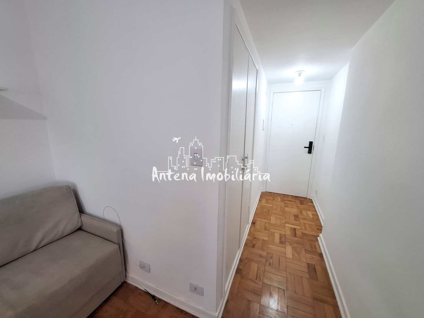 Apartamento à venda com 1 quarto, 37m² - Foto 4