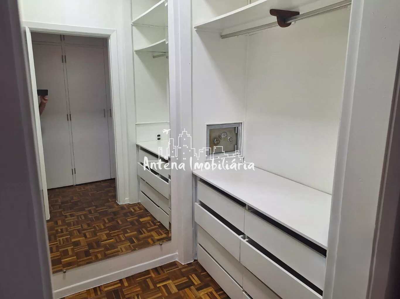 Apartamento para alugar com 4 quartos, 291m² - Foto 17