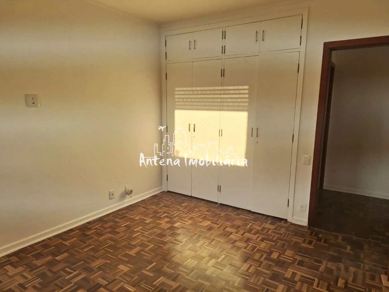 Apartamento para alugar com 4 quartos, 291m² - Foto 13