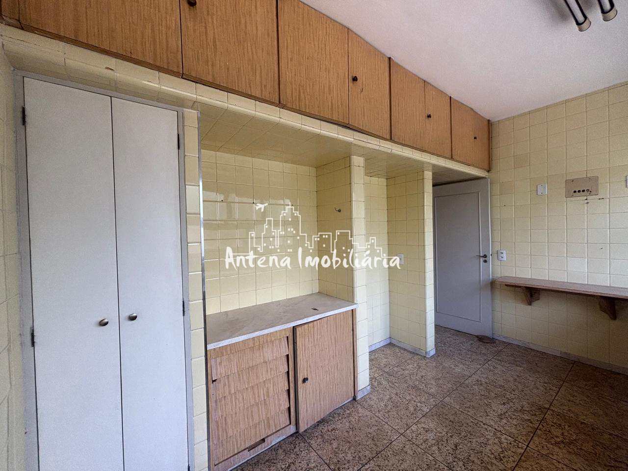 Apartamento à venda com 3 quartos, 220m² - Foto 15