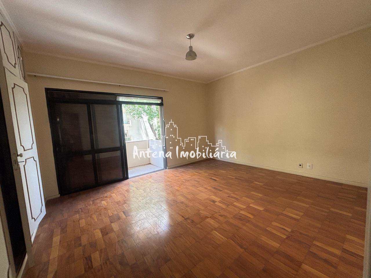 Apartamento à venda com 3 quartos, 220m² - Foto 11