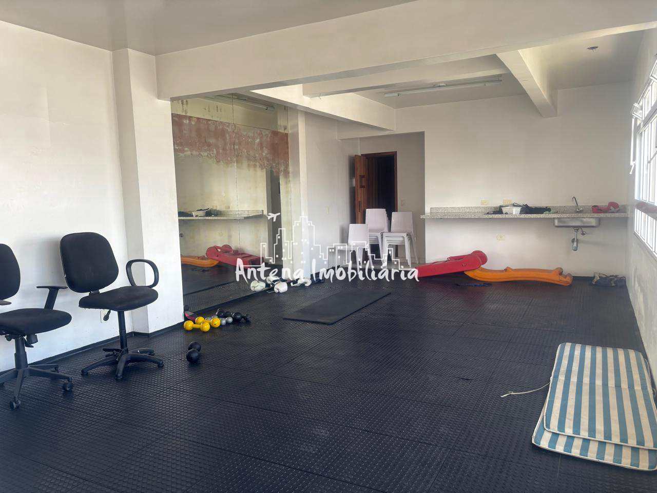 Apartamento à venda com 3 quartos, 220m² - Foto 20