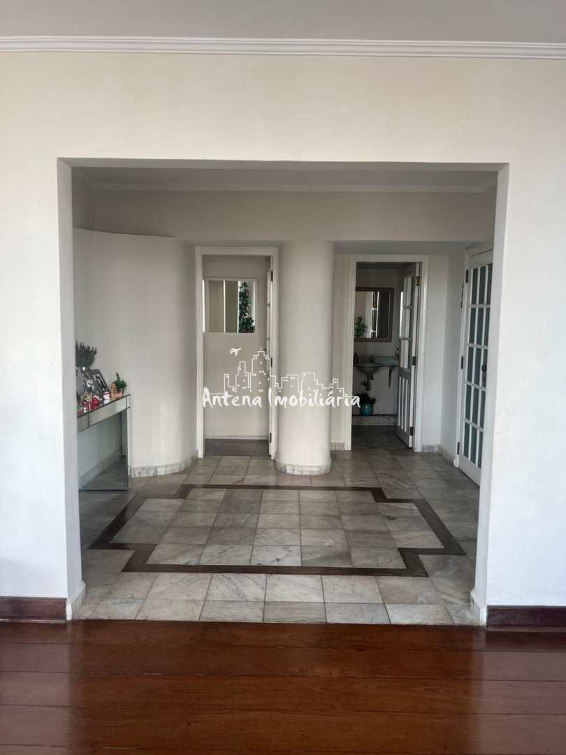 Apartamento à venda com 3 quartos, 221m² - Foto 4