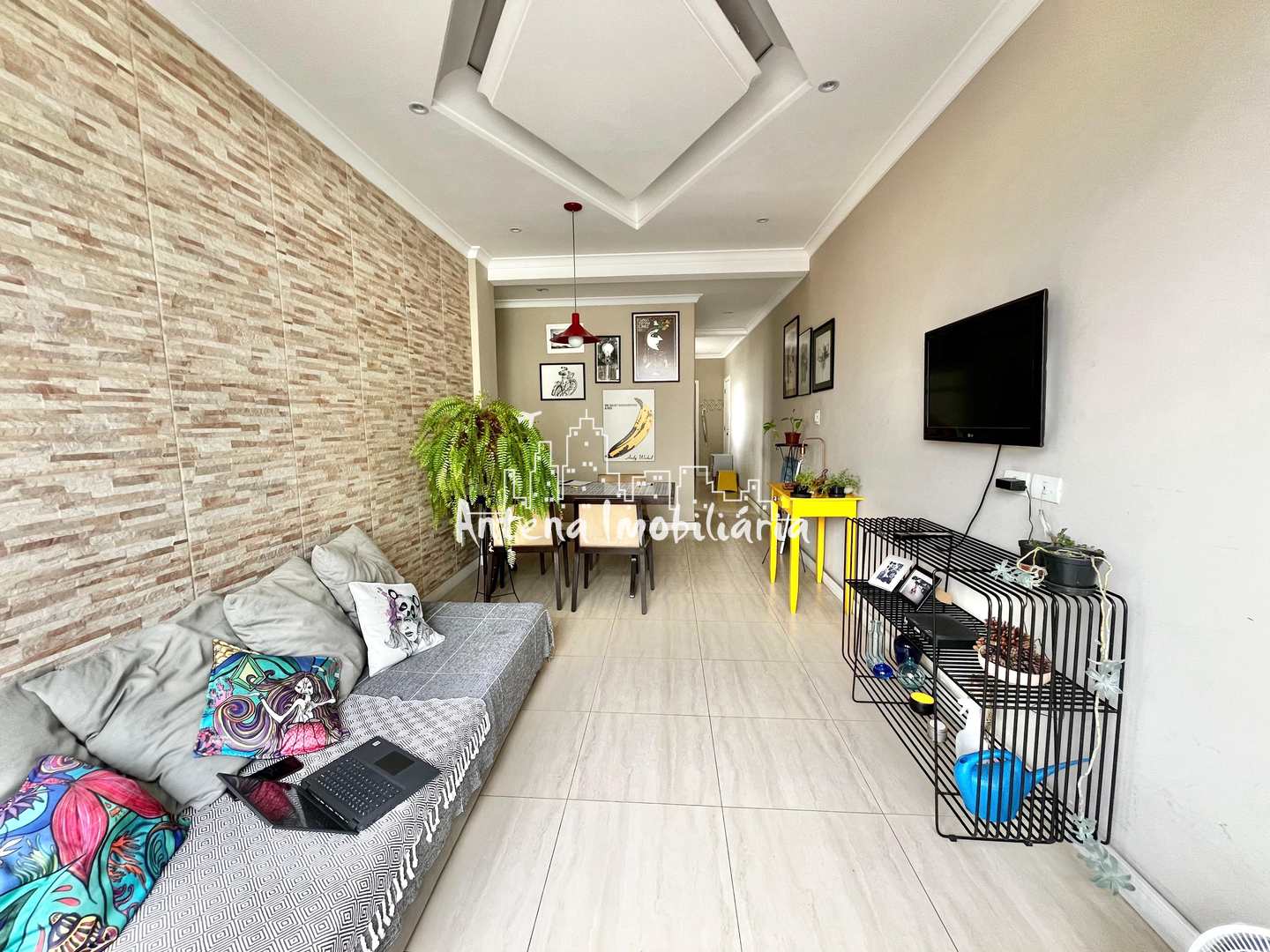 Apartamento à venda com 2 quartos, 75m² - Foto 3