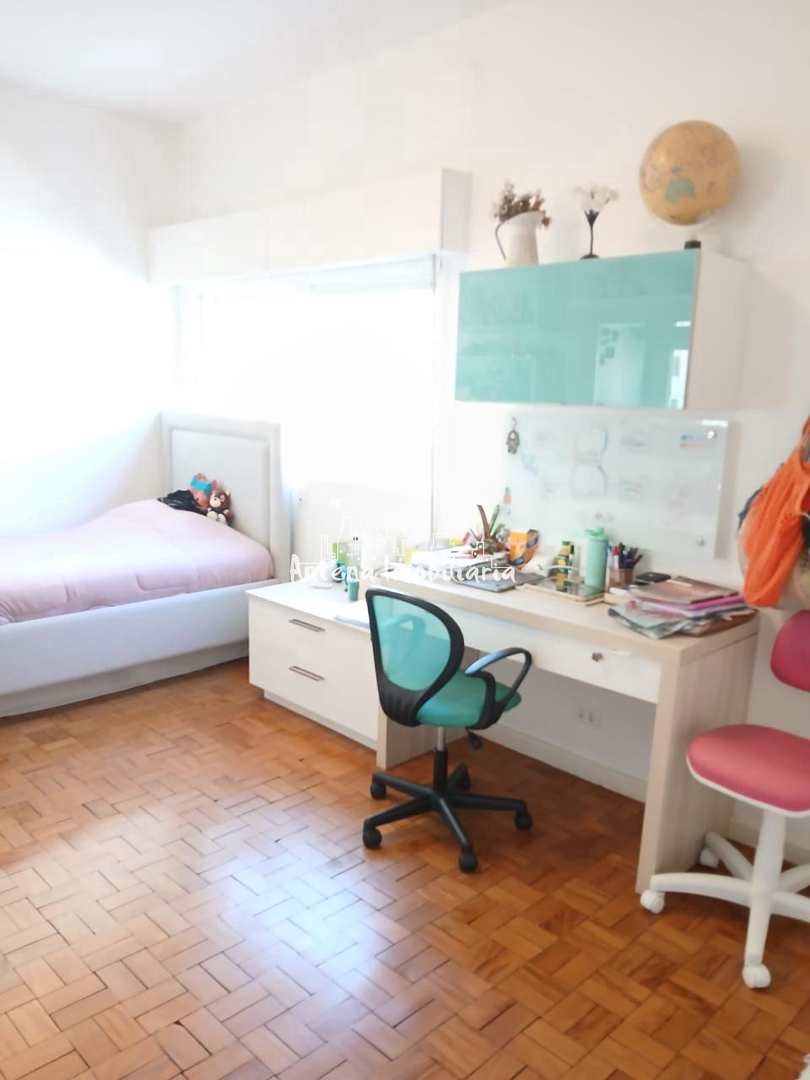 Apartamento à venda com 3 quartos, 180m² - Foto 7