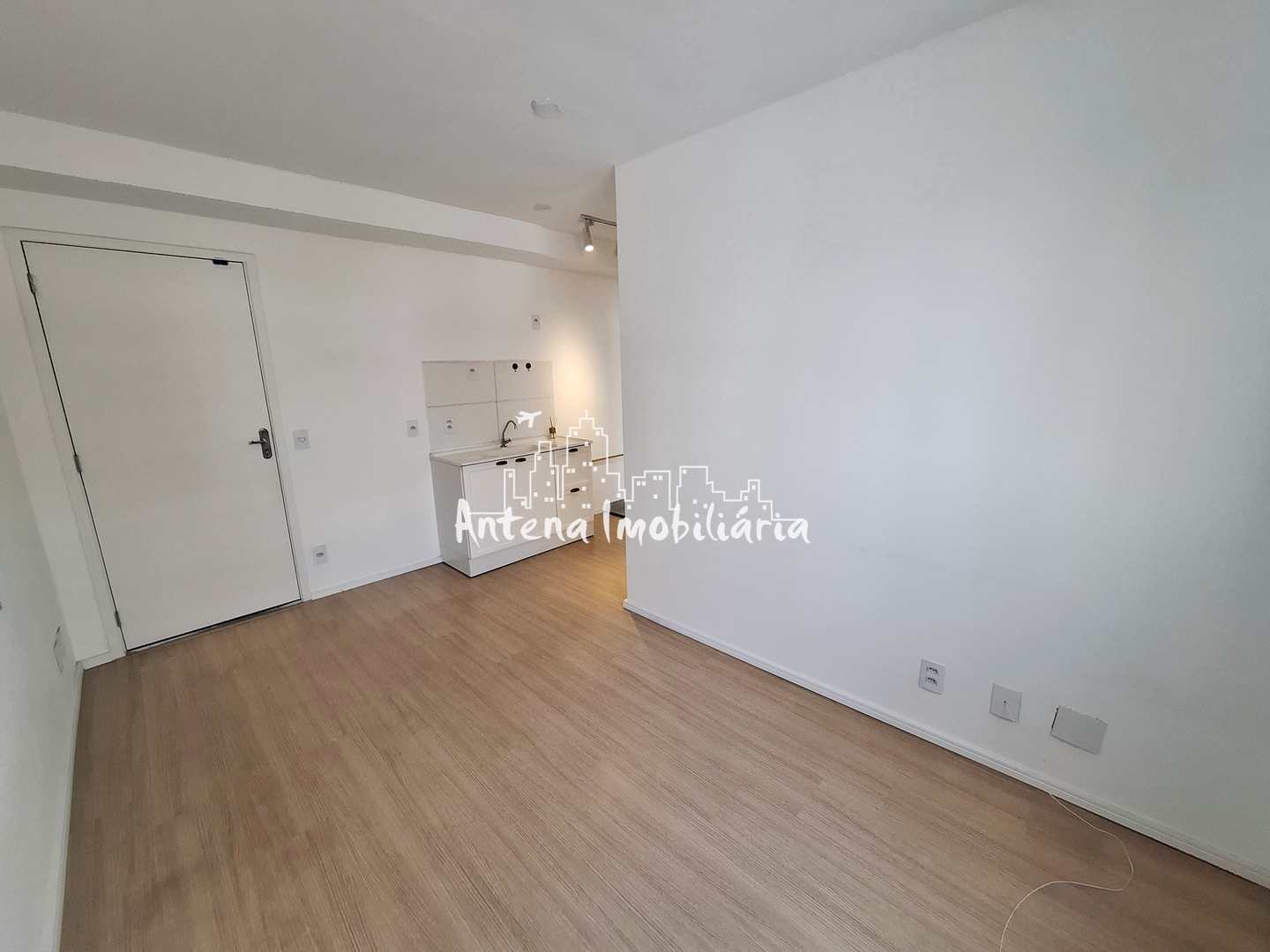 Apartamento à venda com 2 quartos, 34m² - Foto 2