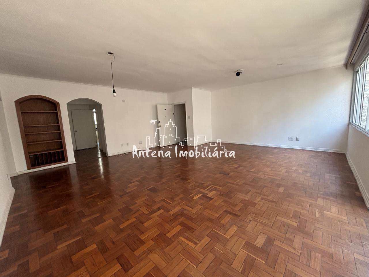 Apartamento à venda com 3 quartos, 170m² - Foto 2