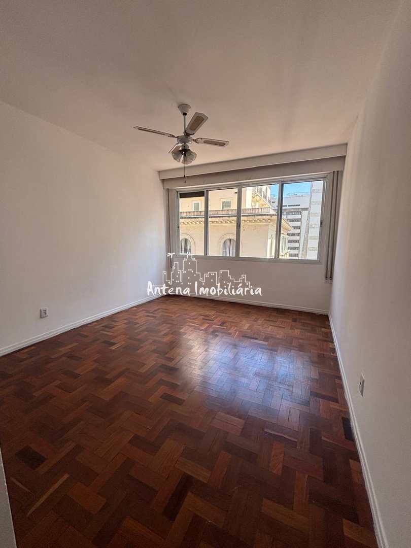 Apartamento à venda com 3 quartos, 170m² - Foto 5