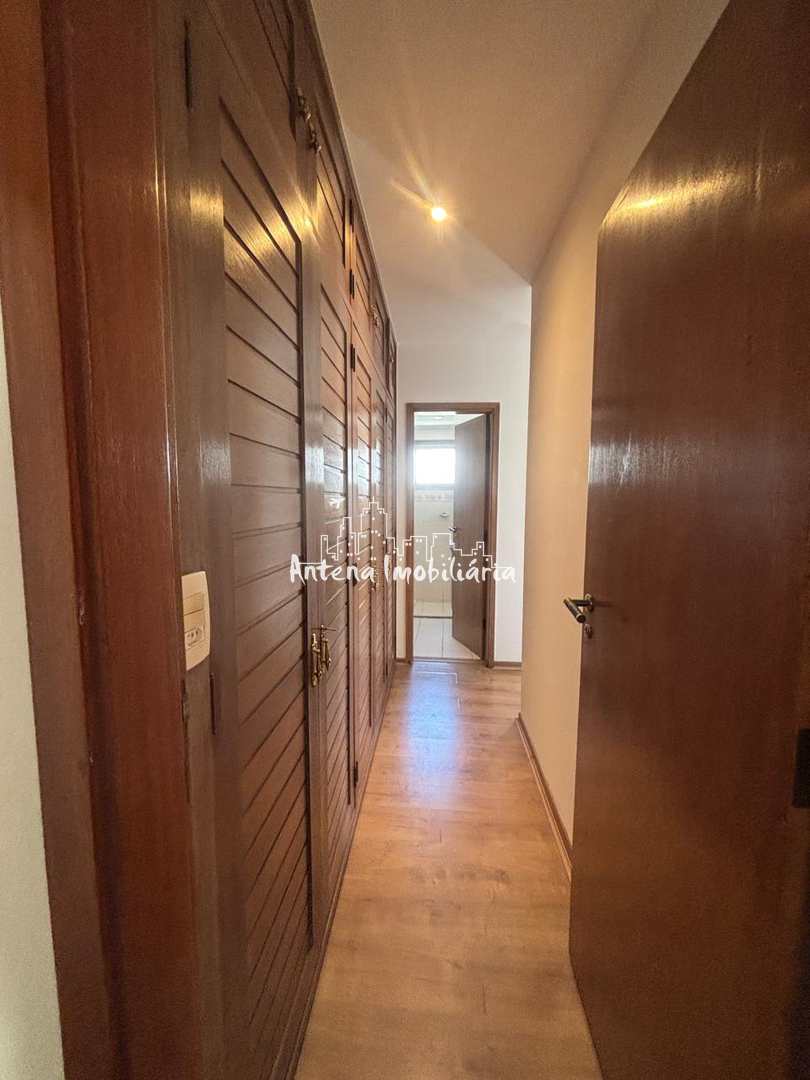 Apartamento para alugar com 3 quartos, 115m² - Foto 4