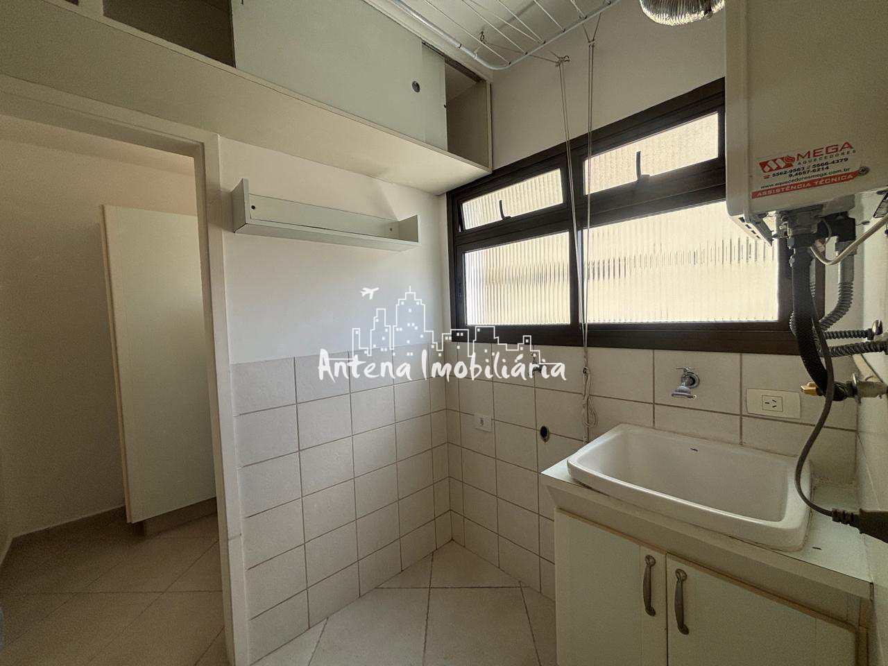 Apartamento para alugar com 3 quartos, 115m² - Foto 13