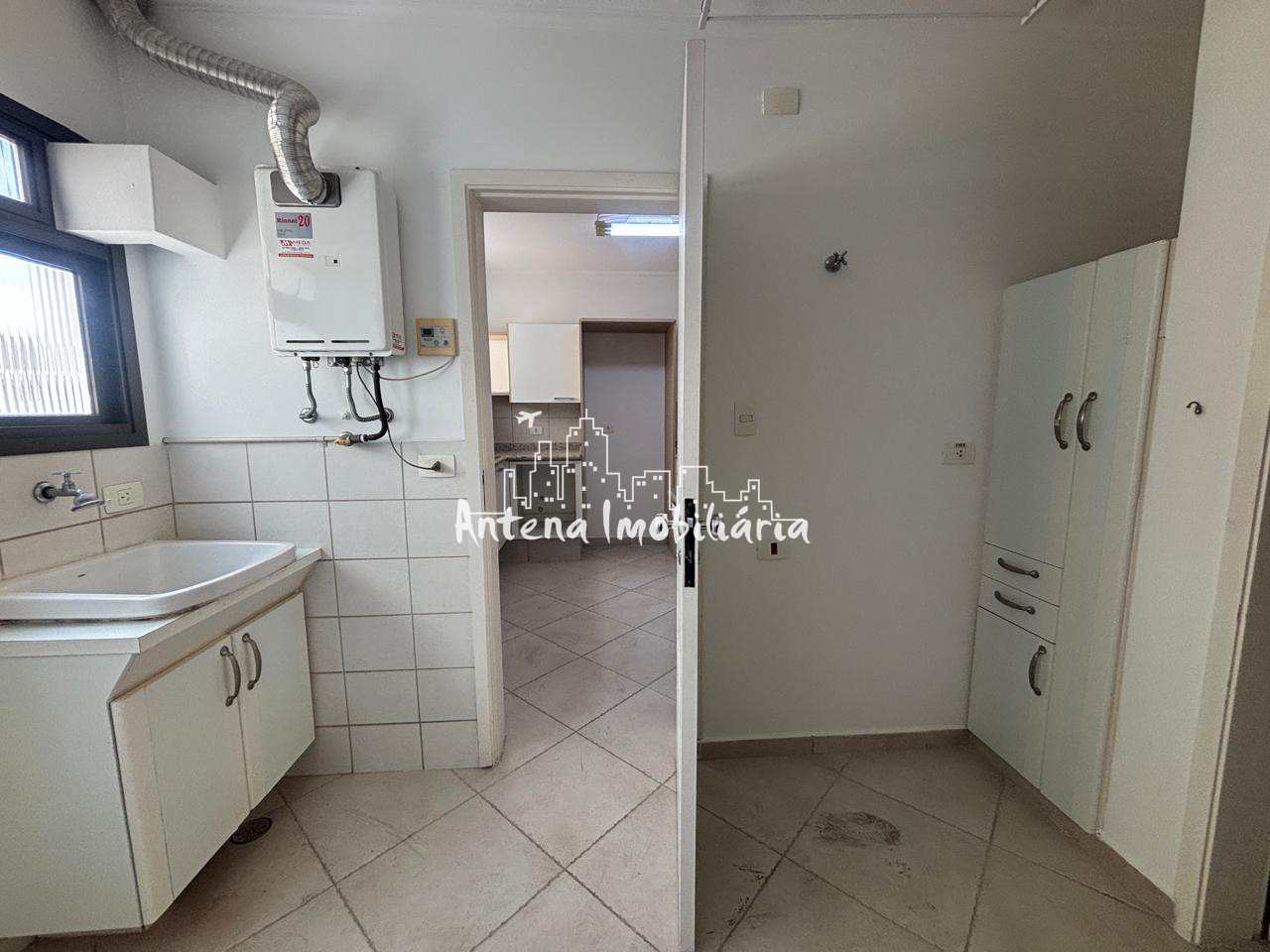 Apartamento para alugar com 3 quartos, 115m² - Foto 15