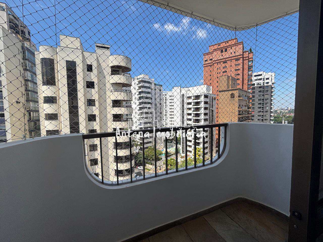 Apartamento para alugar com 3 quartos, 115m² - Foto 19