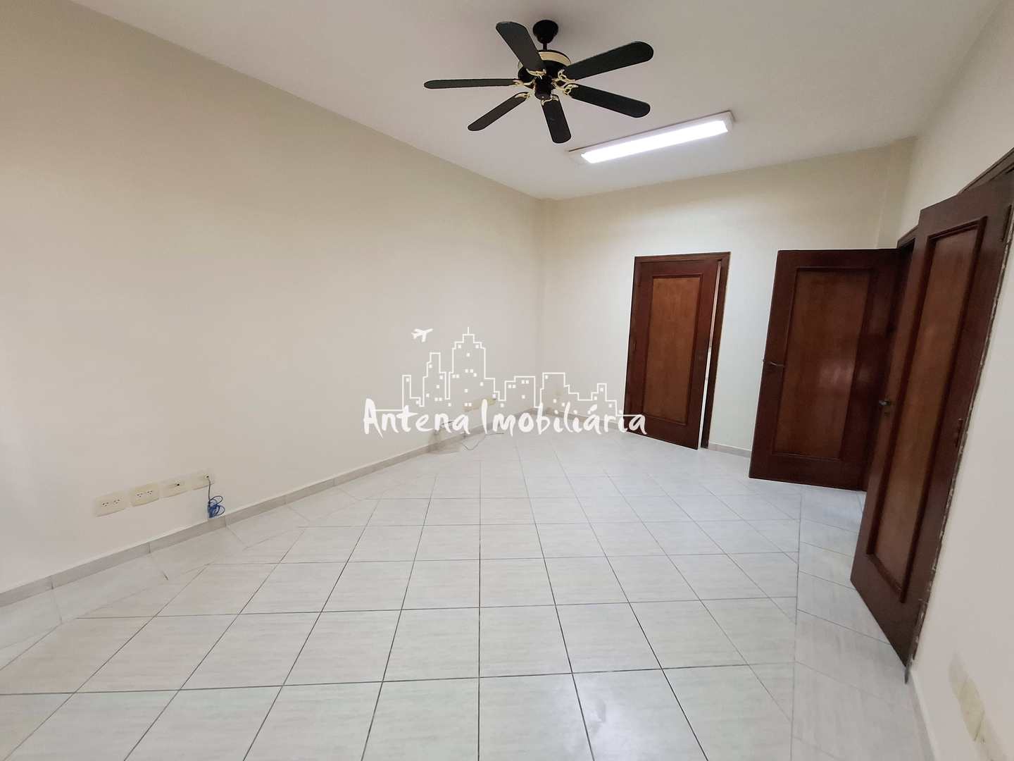 Prédio Inteiro para alugar, 130m² - Foto 3