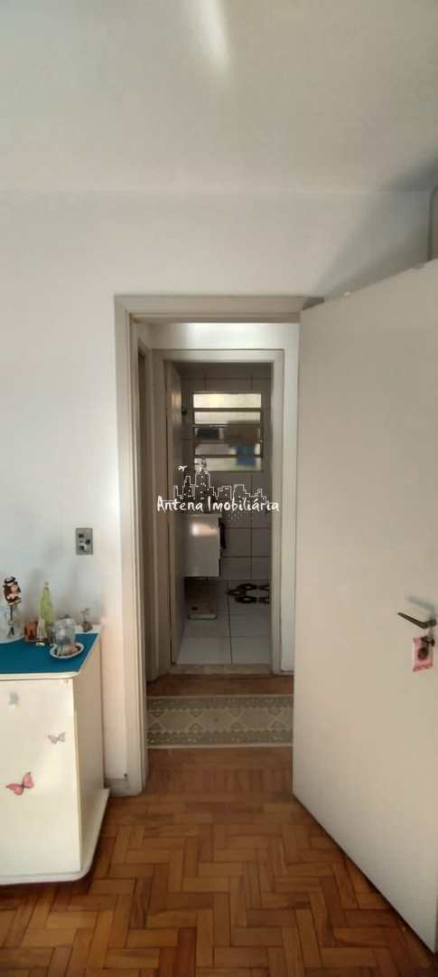 Apartamento à venda com 2 quartos, 64m² - Foto 3