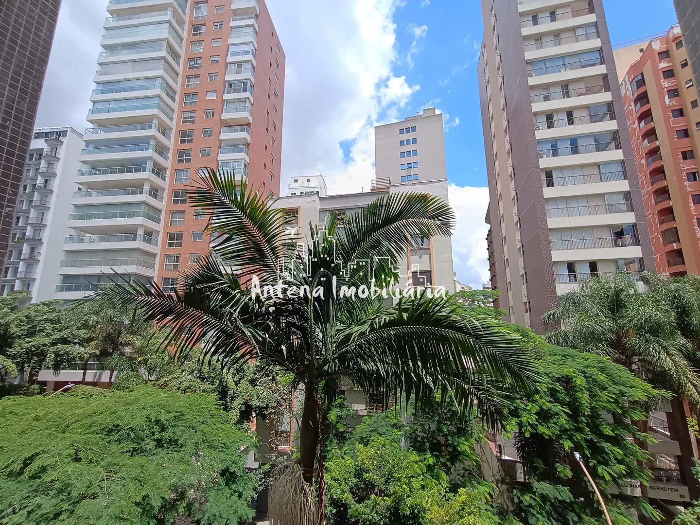 Apartamento para alugar com 1 quarto, 70m² - Foto 22