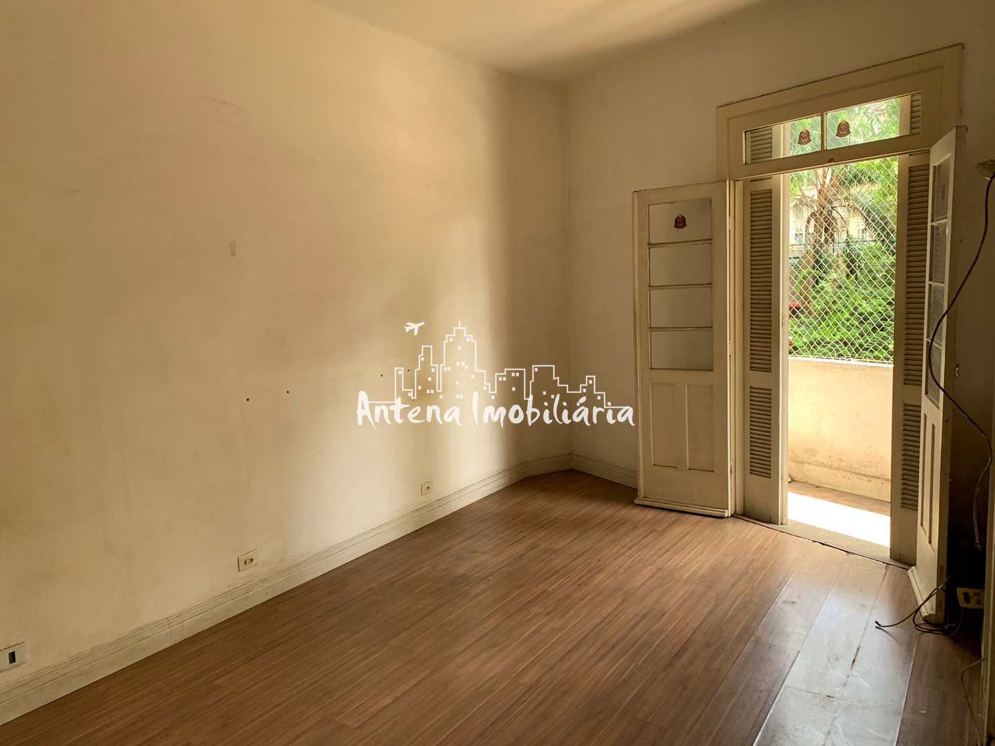 Apartamento à venda com 2 quartos, 76m² - Foto 9