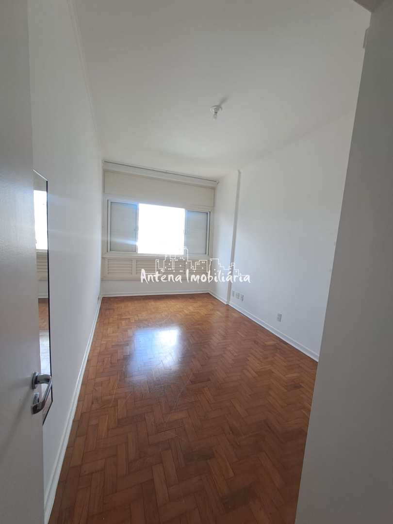 Apartamento para alugar com 3 quartos, 197m² - Foto 7