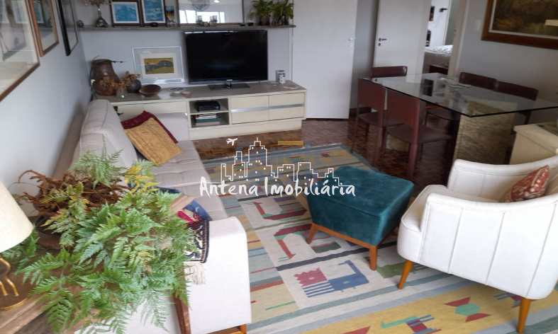 Apartamento à venda com 3 quartos, 94m² - Foto 1