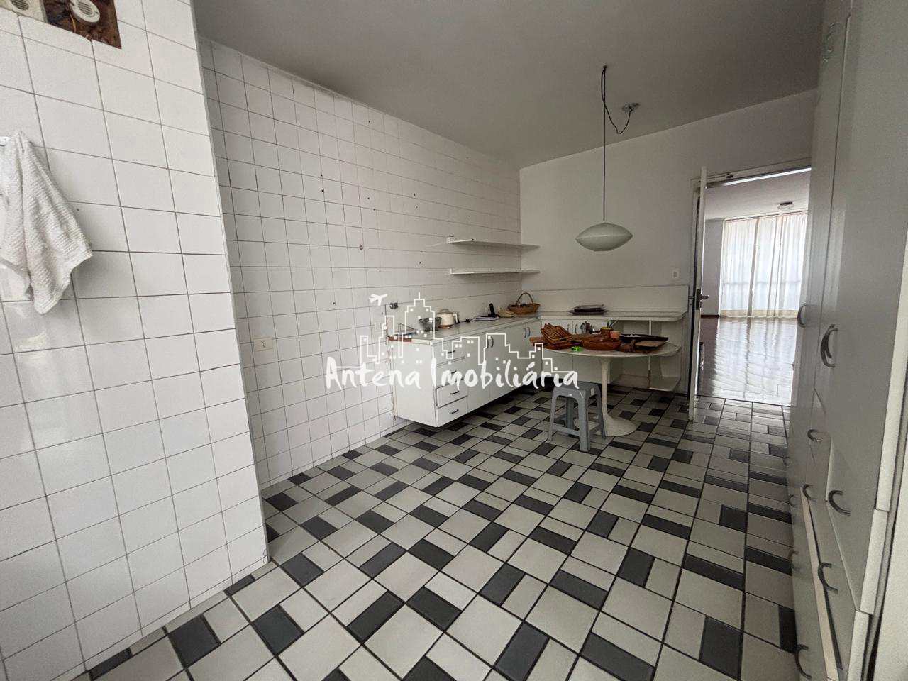 Apartamento à venda com 2 quartos, 180m² - Foto 25