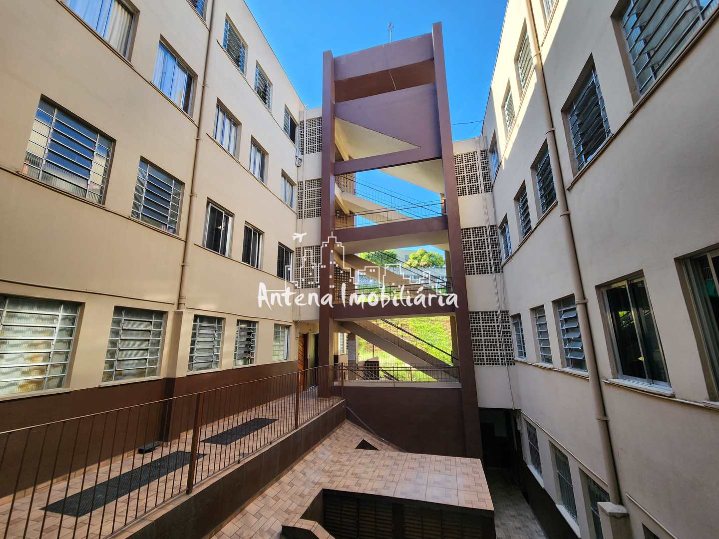 Apartamento à venda com 2 quartos, 45m² - Foto 12