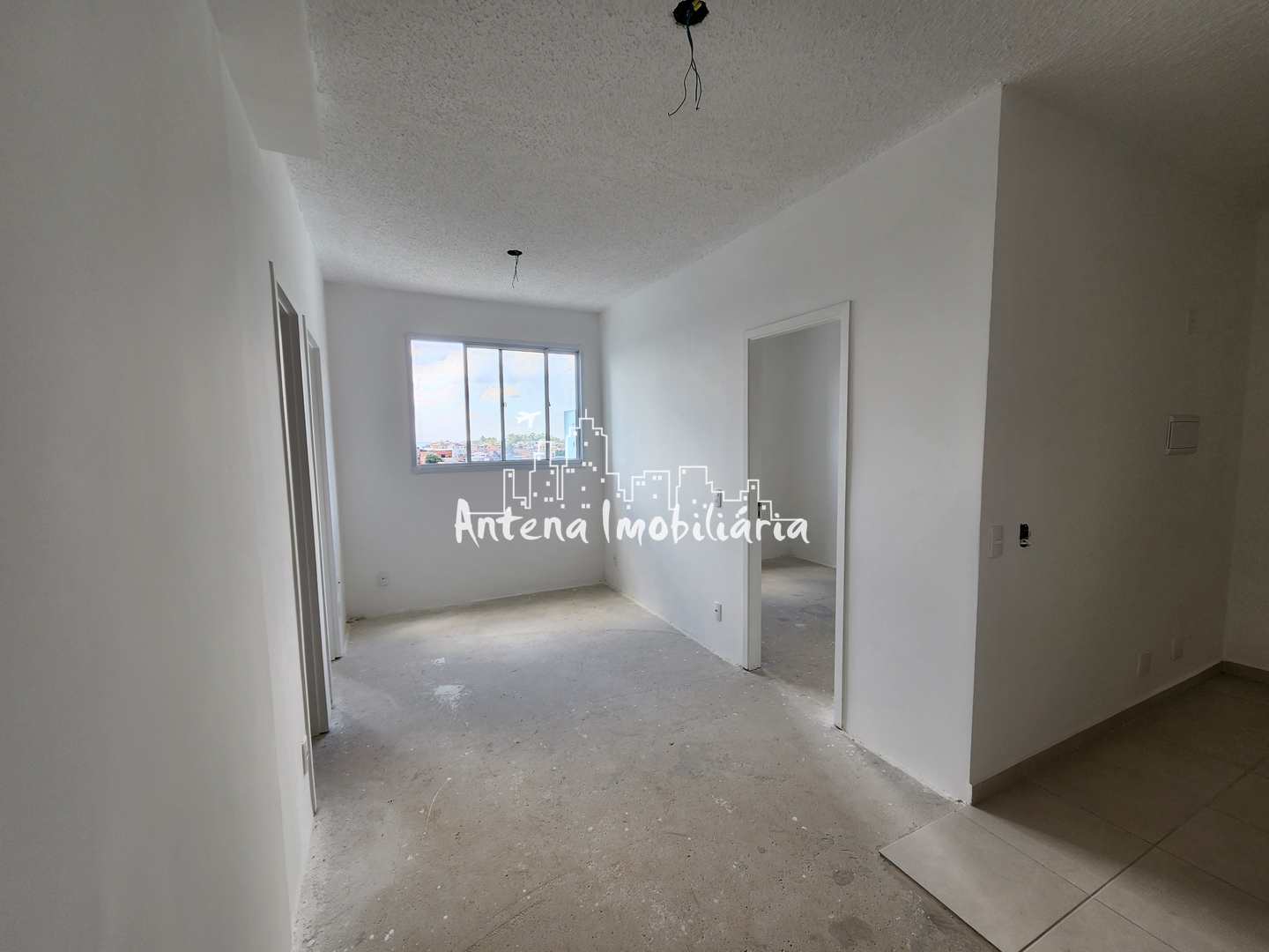Apartamento à venda com 2 quartos, 42m² - Foto 1