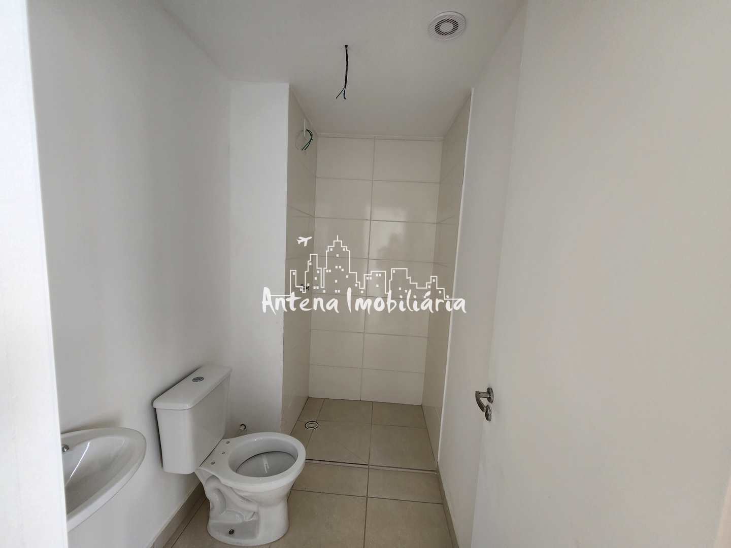 Apartamento à venda com 2 quartos, 42m² - Foto 3