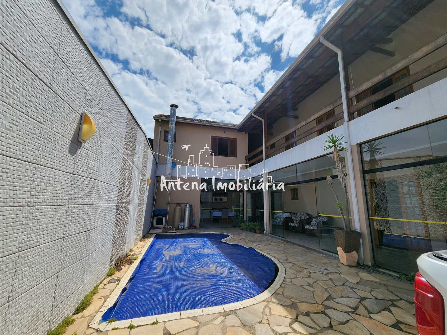 Sobrado, 4 quartos, 326 m² - Foto 1
