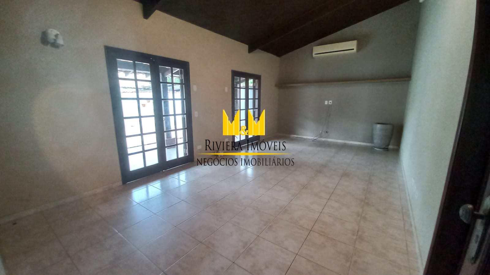 Casa à venda com 4 quartos, 211m² - Foto 13