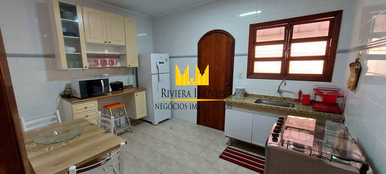 Casa à venda e aluguel com 3 quartos, 150m² - Foto 9