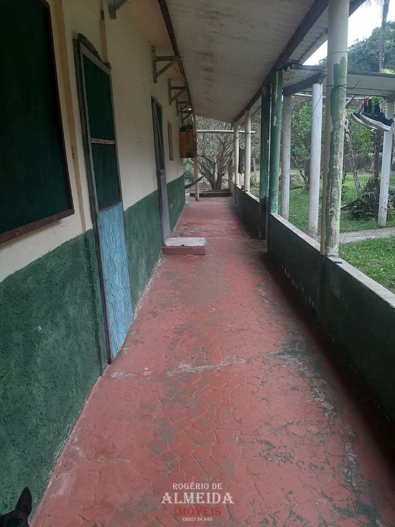 Chácara a venda com 2 dorms, Rio Preto, Itanhaém-SP