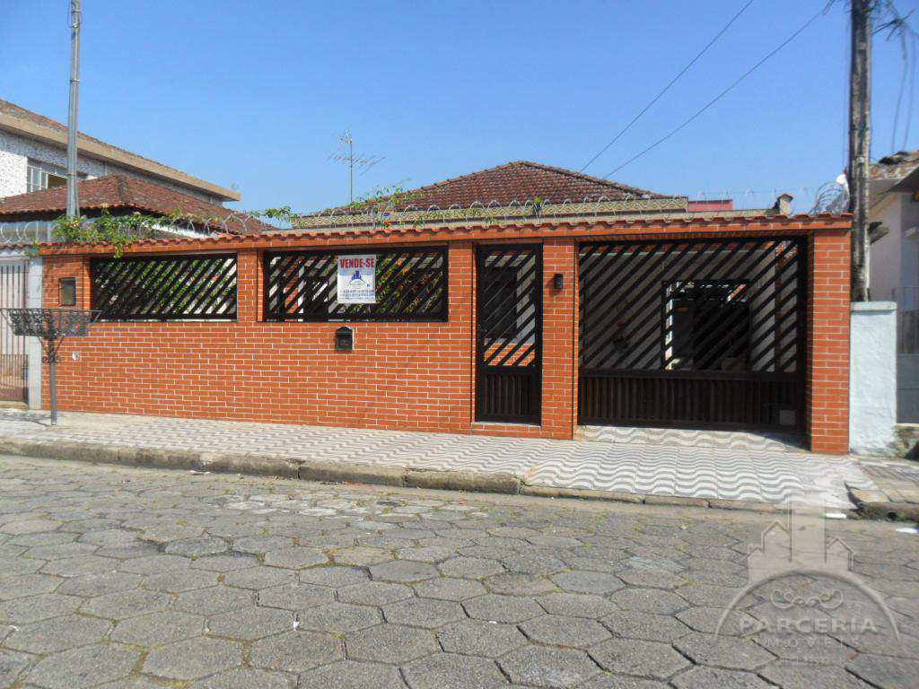 Casa com 2 dorms, Jardim Casqueiro, Cubatão - R$ 650.000 