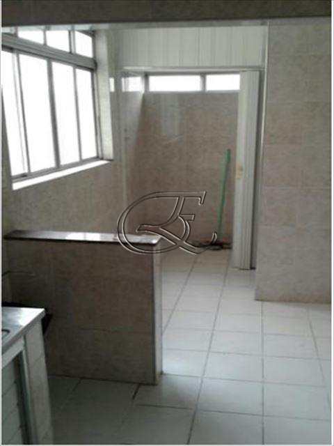 Apartamento à venda com 2 quartos, 70m² - Foto 11