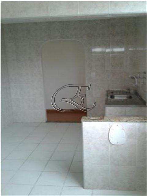 Apartamento à venda com 2 quartos, 70m² - Foto 10