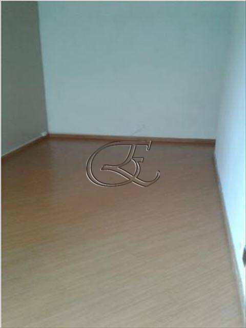 Apartamento à venda com 2 quartos, 70m² - Foto 2