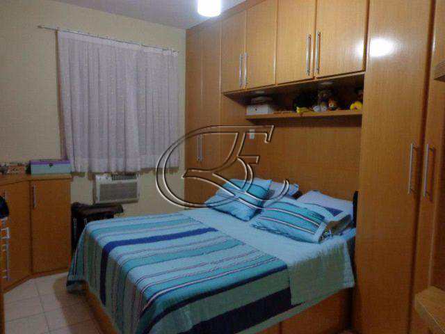 Apartamento à venda com 2 quartos, 65m² - Foto 2