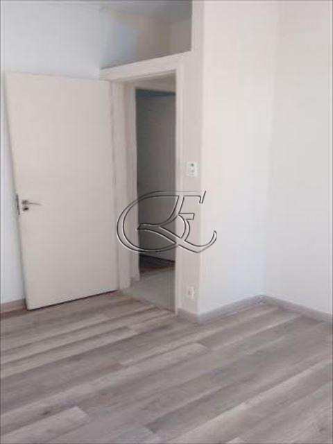 Apartamento à venda com 2 quartos, 70m² - Foto 4