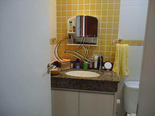 Apartamento à venda com 2 quartos, 83m² - Foto 11