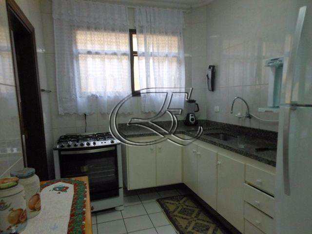 Apartamento à venda com 3 quartos, 135m² - Foto 17