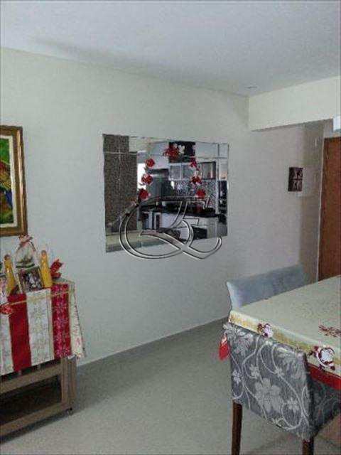 Apartamento à venda com 2 quartos, 60m² - Foto 2