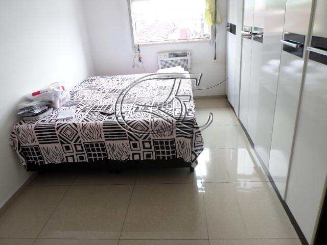 Apartamento à venda com 3 quartos, 99m² - Foto 4