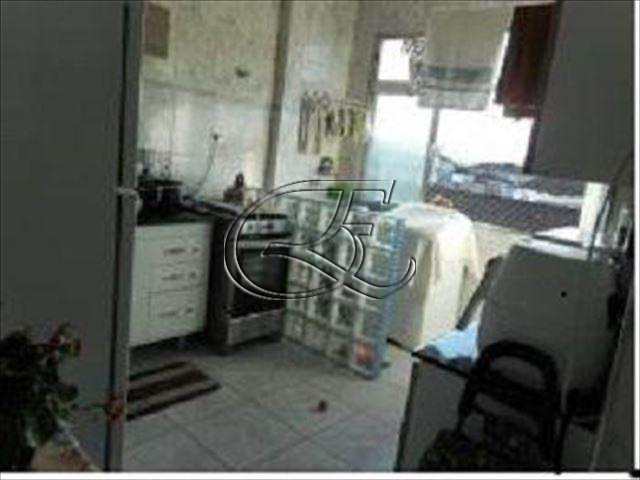 Apartamento à venda com 2 quartos, 75m² - Foto 8