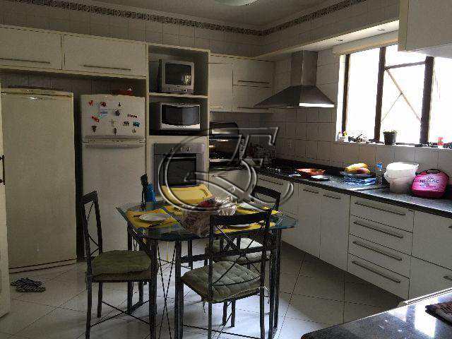 Apartamento à venda com 3 quartos, 128m² - Foto 16