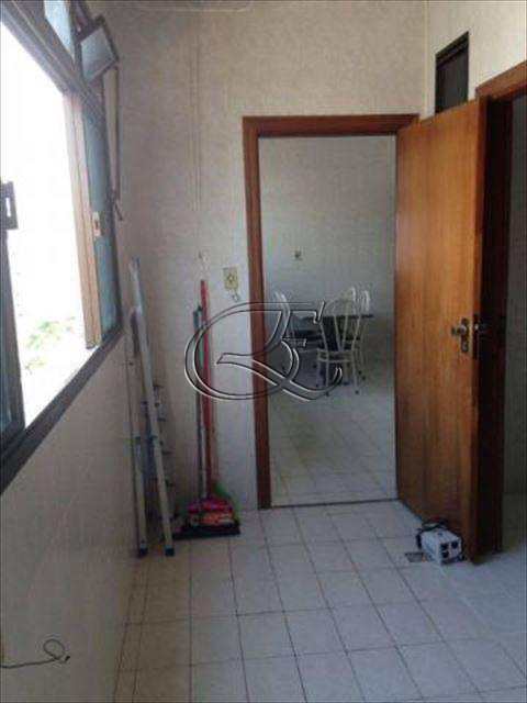 Apartamento à venda com 3 quartos, 150m² - Foto 17