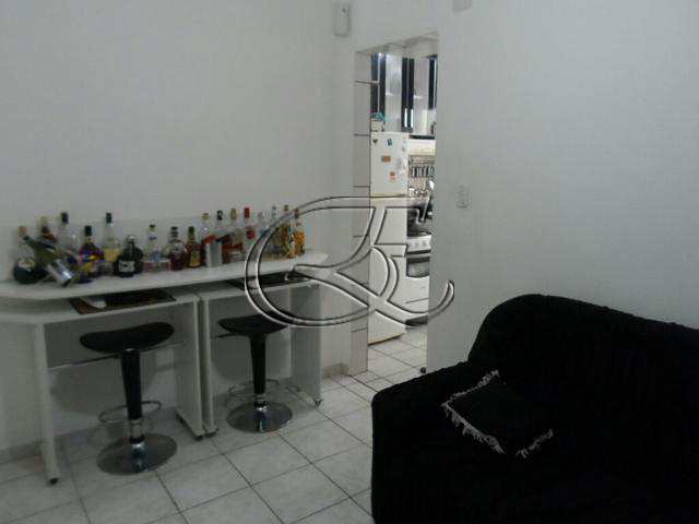 Apartamento à venda com 1 quarto, 40m² - Foto 2