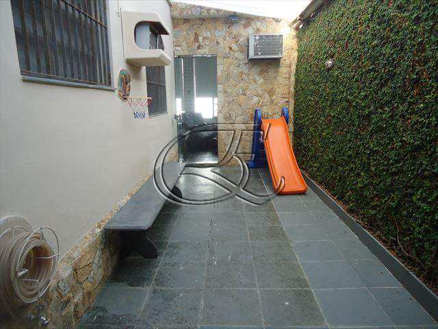 Casa à venda com 3 quartos, 180m² - Foto 53